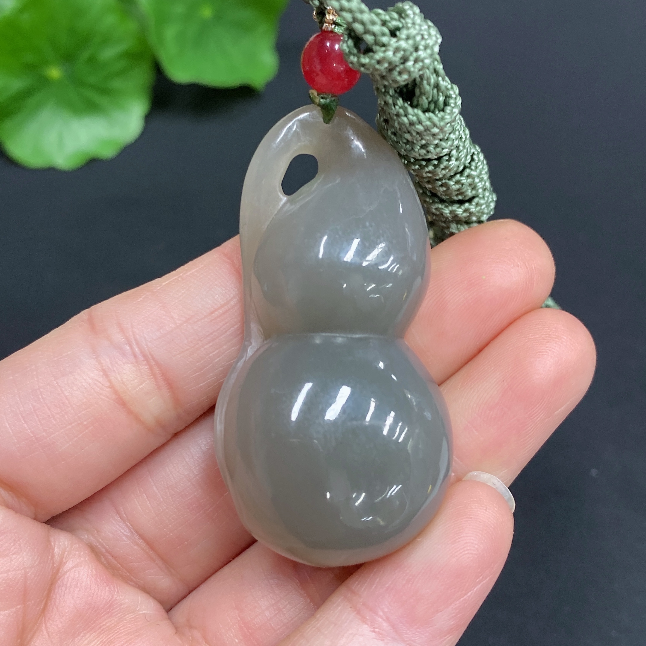 H24806246 Hetian Jade Pendant Gourd Total Weight (with rope) 28.9g