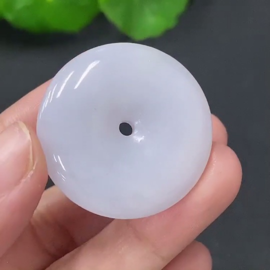 F31589762 JadeitePendant Ping An Kou, total weight approx. 13.7g