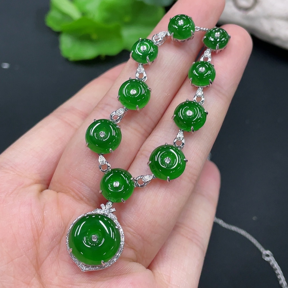 F24788713 Jadeite Inlaid Piece, Chain Body 18k, Total Weight Approx. 11.04g