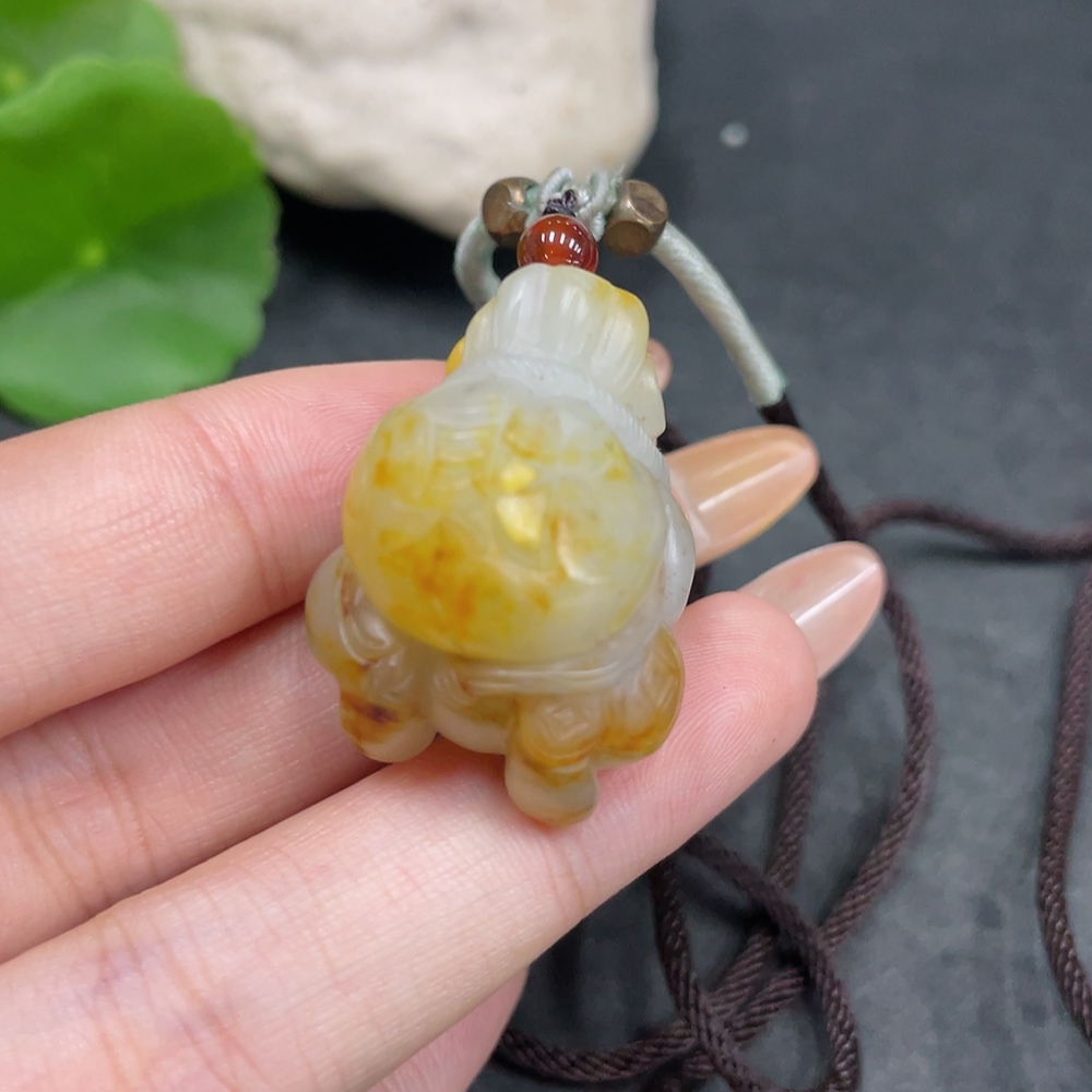 H32797980 Prosperity Brings Wealth