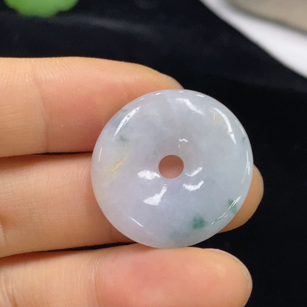 F31650129 Jadeite Peace Knot Pendant, Total Weight Approx. 5.43g