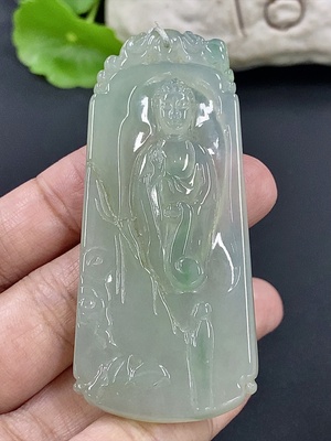 F42952788 翡翠阿弥陀佛挂件 货品总重约26.69g