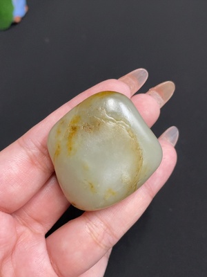 H32766678 Hetian Jade, Undetermined Skin Color Origin, Total Weight Approximately 53.5g
