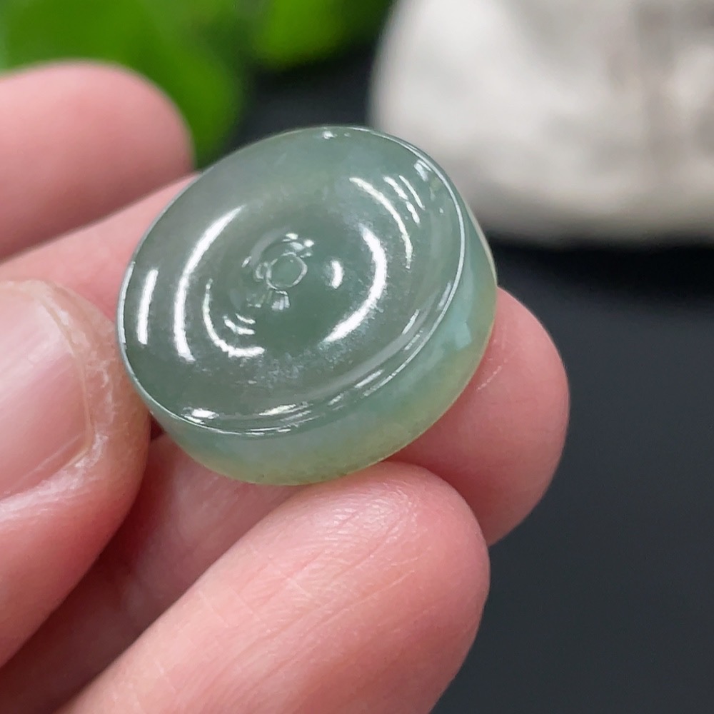 F26974987 Jadeite Peace Pendant, Total Weight Approx. 2.77g