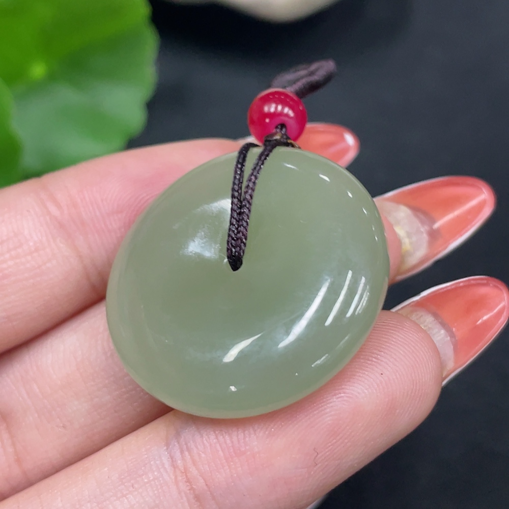H34027904 Hetian Jade Pendant   Peace Button   Total Weight: Approx. 11.6g