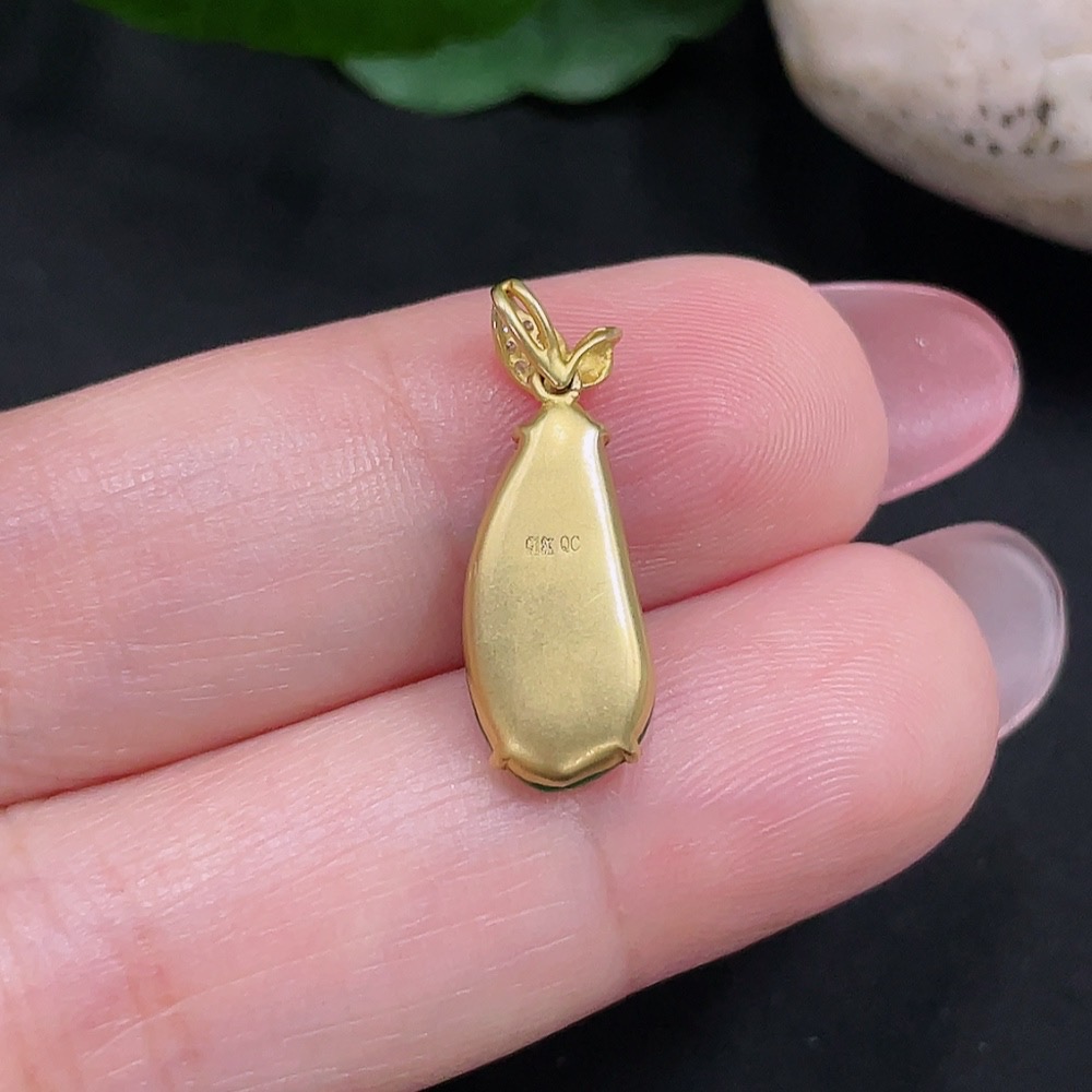 F34982852 Jadeite Inlaid Pendant 18K Gold Total Weight Approx. 1.1g (With Diamond Inlay)