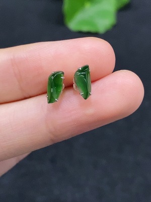 F32695850 Jadeite Inlaid Earrings 18K Gold Total Weight Approx. 0.8g Including Ear Studs