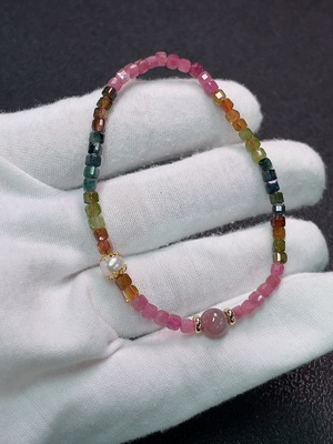 C34007194 Tourmaline Bracelet with Visible Organic Inclusions, Non-Gold, Total Weight Approx. 3.8g, Stone Size ~3.2mm