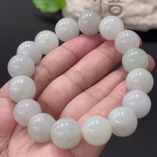 F35147315 Jadeite Bracelet Approx. 13.7mm Beads Total Weight Approx. 65.5g