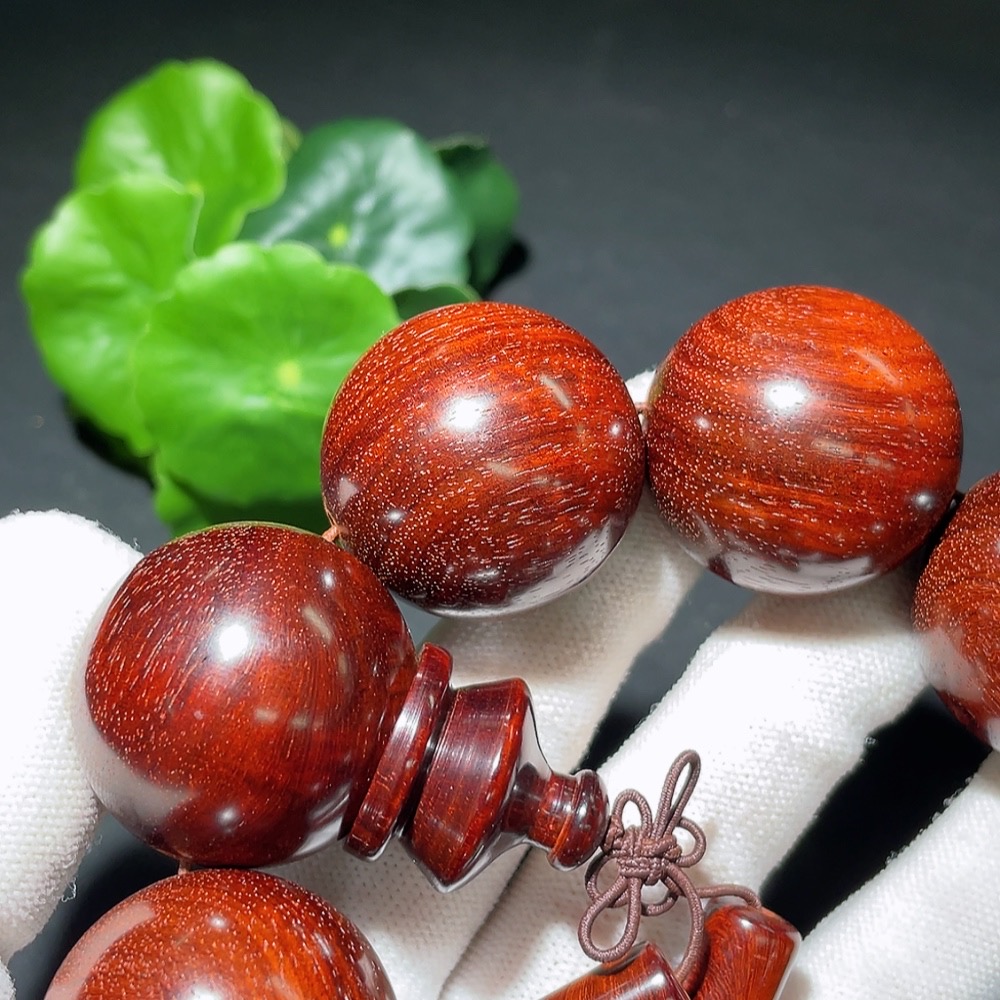 W31680558 Rosewood Bracelet, total weight approx. 146.5g, size approx. 29.5mm