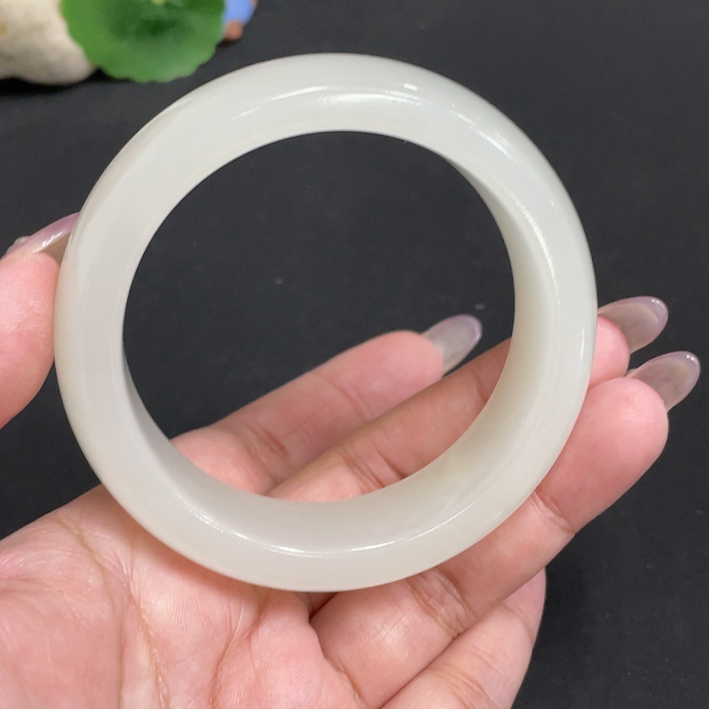 H34972161 Hetian Jade Round Bracelet Size 57.2 Total Weight Approx. 89.7g