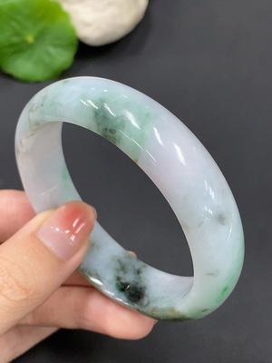 F16754350 Jadeite Regular Bangle Size 55