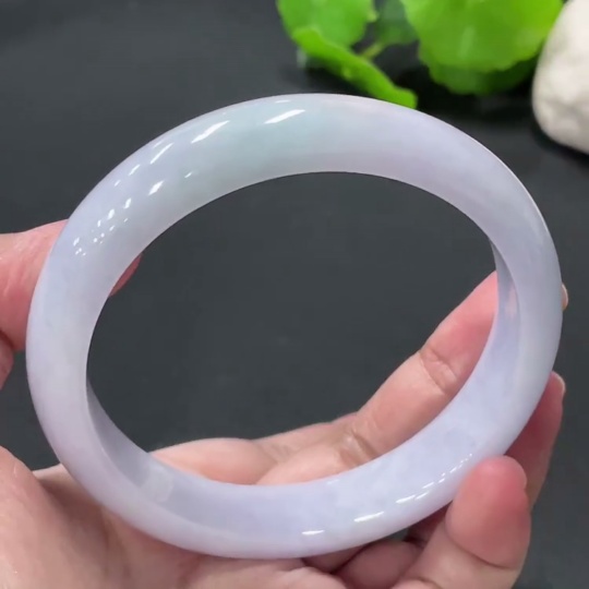 F33909135 Jadeite Round Bangle, Total Weight about 67g, Size 62.8