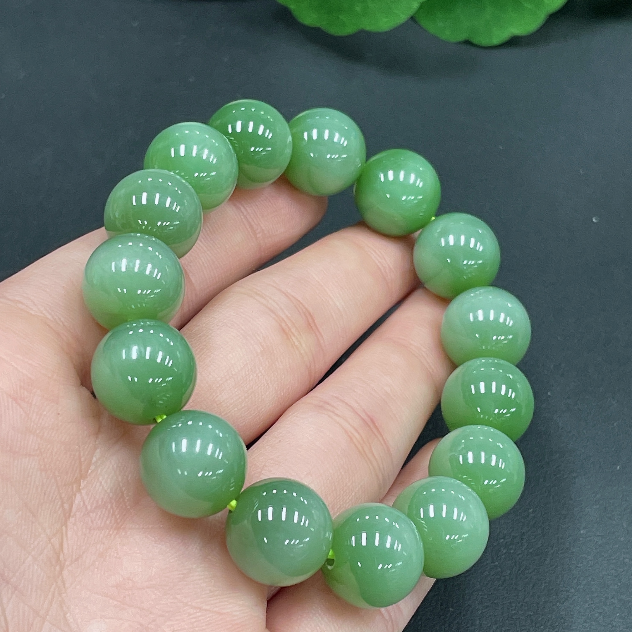 H24756691 Hetian Jade Bracelet    Approx. 12.8mm    Total Weight Approx. 51.3g