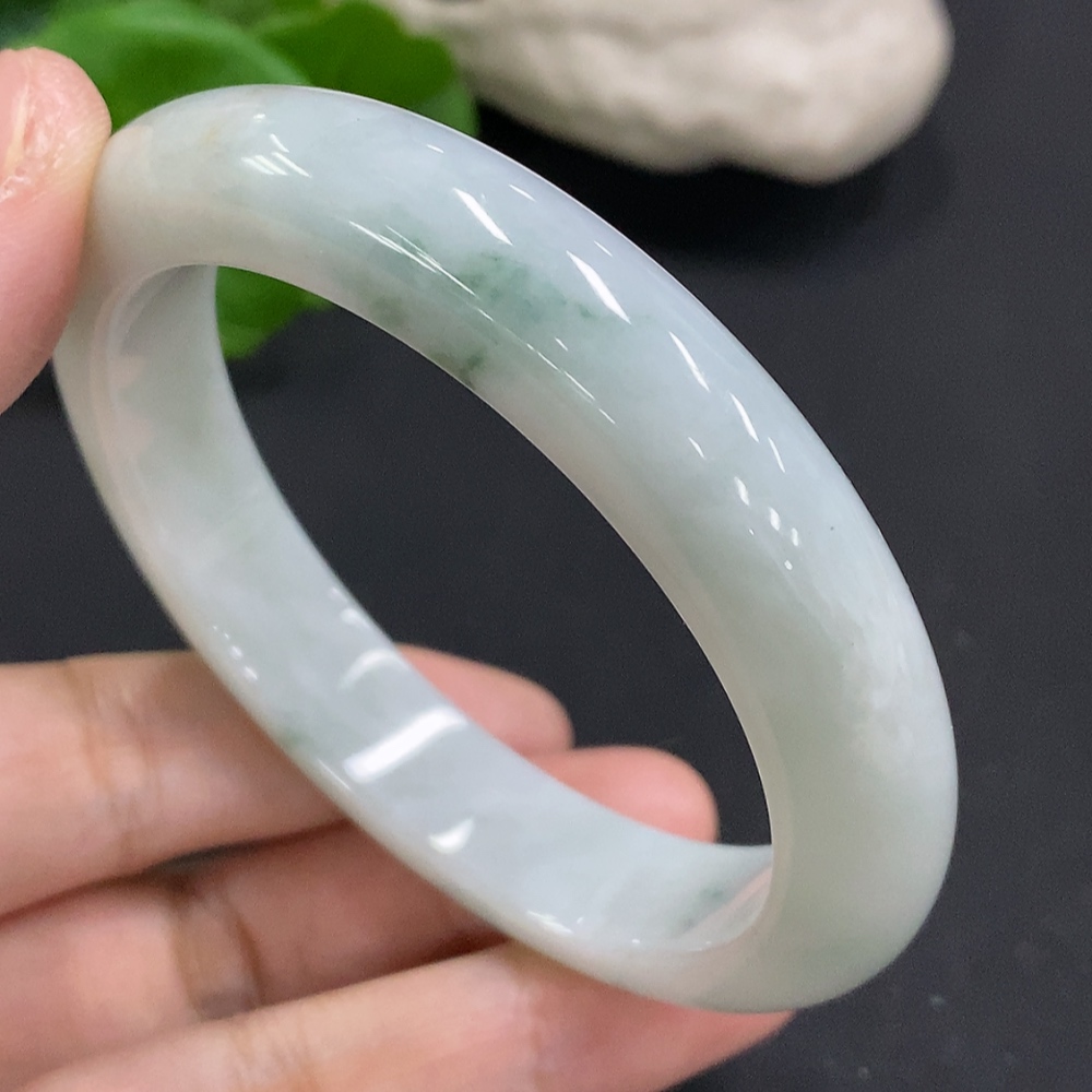 F35157095 Jadeite Round Bangle Size 57.7 Total Weight Approx. 62.4g