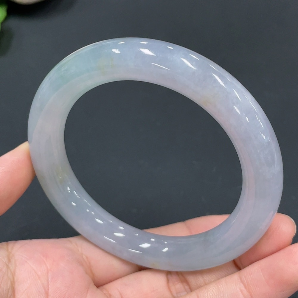 F23602497 Jadeite Round Bangle Size 56.7 Total Weight 69.273g