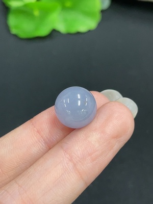 F41950218 翡翠珠子 货品总重约2.95g