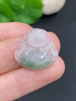 F42968330 翡翠佛公挂件 货品总重量约2.2克