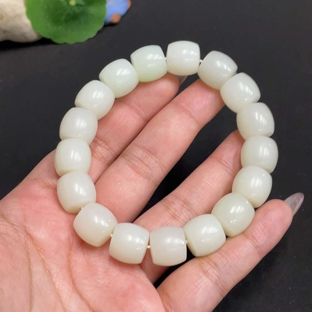 H34955831 Hetian Jade Bracelet, Approx. 13.1mm, Total Weight Approx. 66.3g