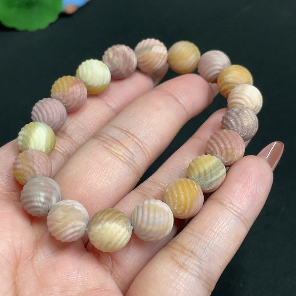 H35101176 Alashan Agate Bracelet, approx. 10.7mm, containing other mineral components, total weight approx. 29.6g