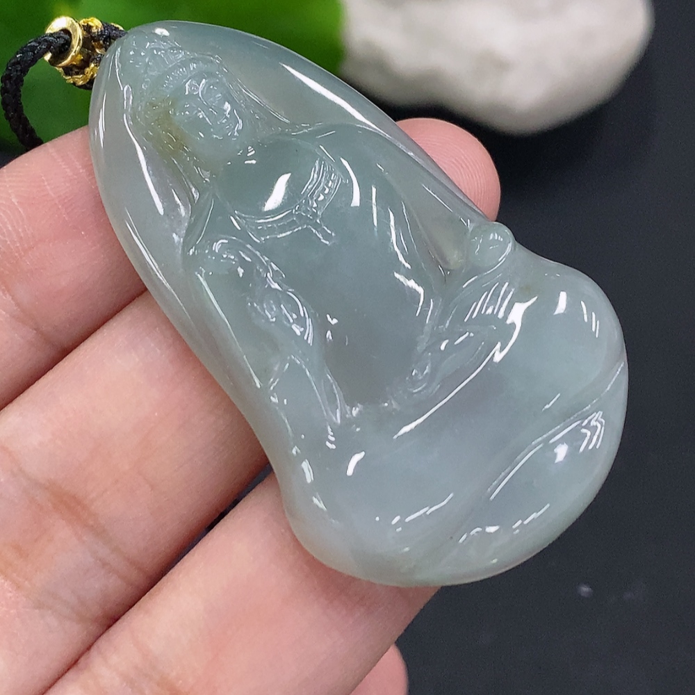 F29390611 Jadeite Guanyin Pendant with Total Weight Approximately 15.2g Including Rope