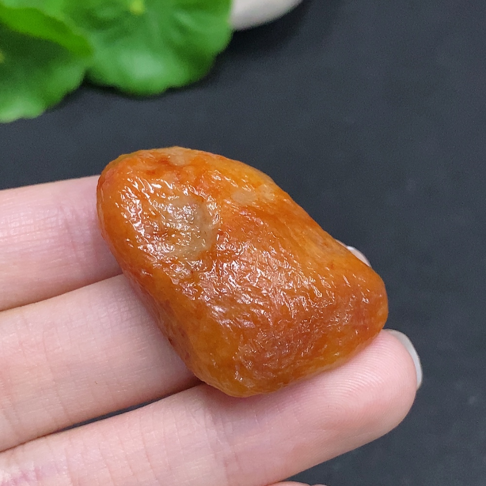 F34034251 yellow color origin undetermined