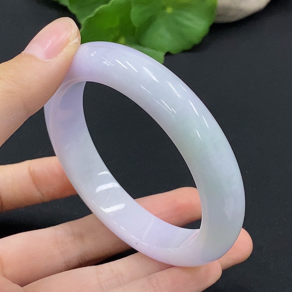 F33833460 Jadeite Round Bracelet, Size 55.4, Total Weight Approx. 59.88g