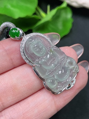 F34983732 Jadeite Guanyin inlay piece 18k gold inlaid with rope total weight about 7.24g
