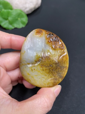 H35102518 Hetian Jade Seed Material Pendant - A Moment of Thought