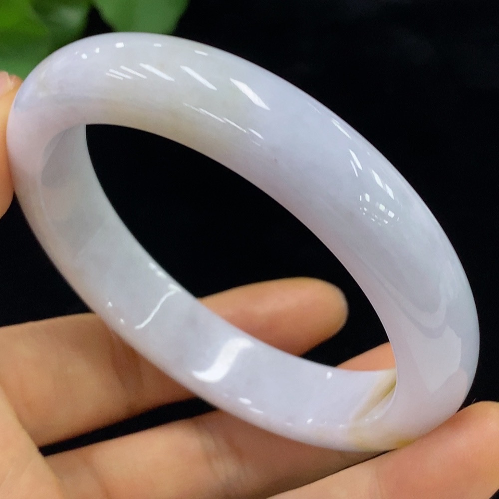 F34974240 Jadeite Round Bangle Size 59.8 Total Weight Approx. 64.2g Yellow Part Color Origin Undetermined