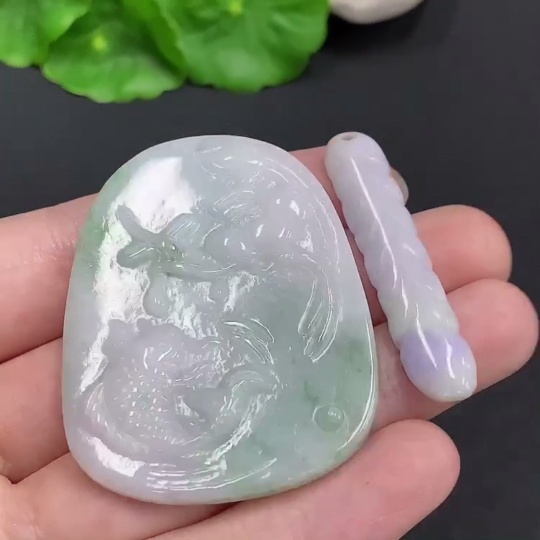 F29419363 JadeitePendant