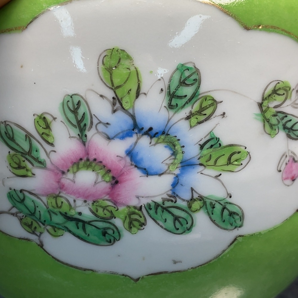 W29382867 Porcelain Patterned Translucent Republic of China Export Period Painted Congee Jar (size as per physical item)