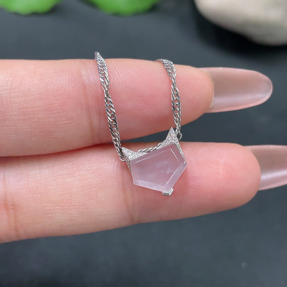 F17922372 Jadeite Inlaid Piece Chain Not Gold Main Body 18k Total Weight Including Chain Approx. 3.11g