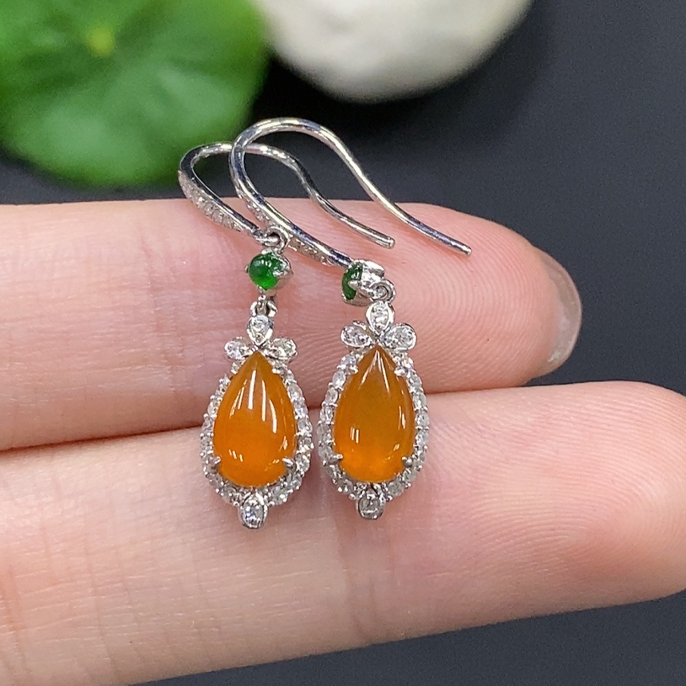 F16753717 Jadeite Cabochon Earrings Set in 18K Gold, Total Weight 2.4g