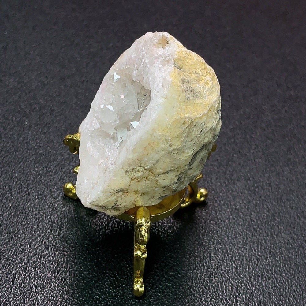 C34006386 Crystal Ornament, Non-Crystal Base, Total Weight Approx. 87.62g