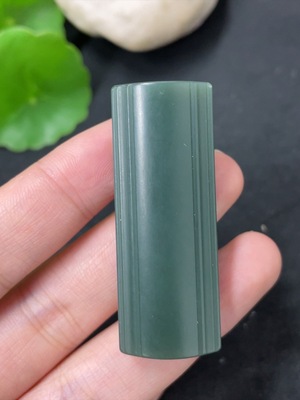 H41945863 和田玉挂件   仿古牌     货品总重约22.7g