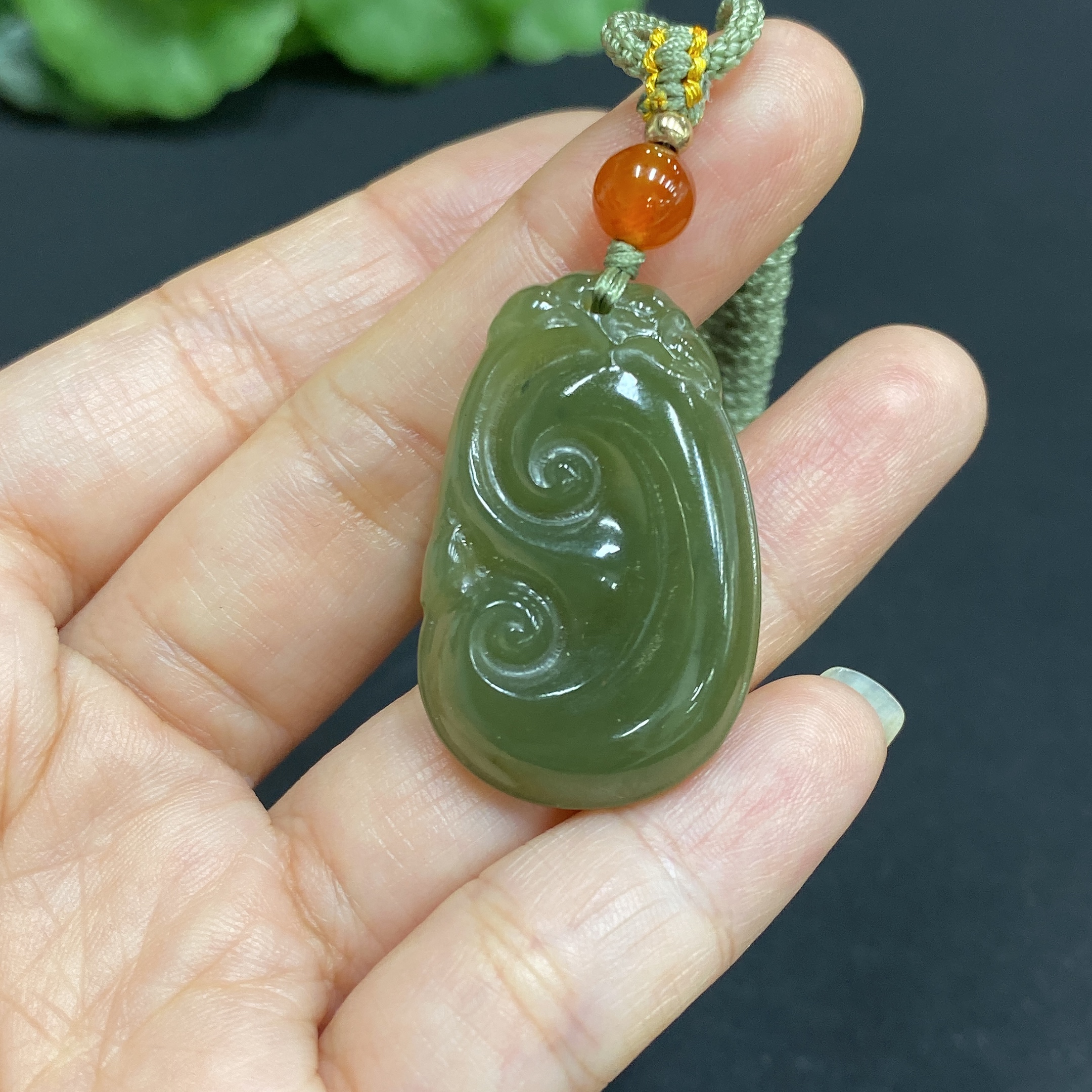 H34015337 Hetian Jade Pendant Ruyi
