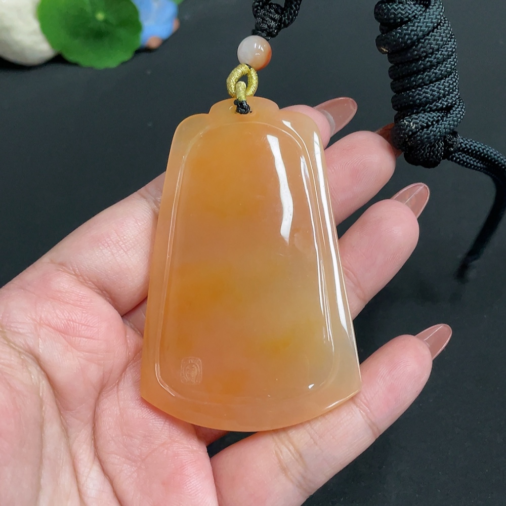 H34005592 Huanglong Jade Pendant  Guanyin  Total Weight: Approx. 50.9g (including rope)