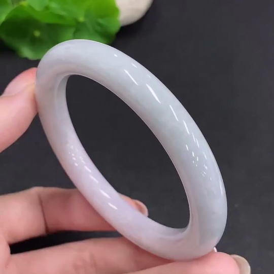 F34061261 Jadeite Round Bangle Total Weight Approx. 52.5g Size 57.5