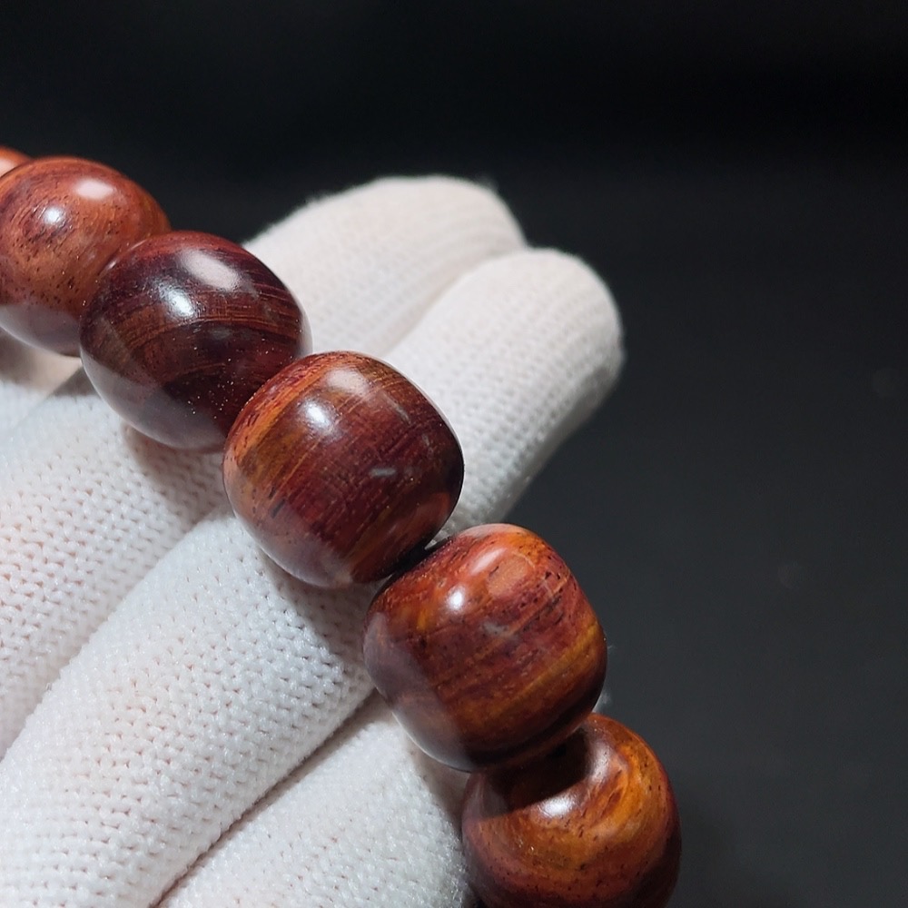 W33937397 Huanghuali Wood Bracelet, Total Weight Approx. 26.6g, Bead Size 15.1mm