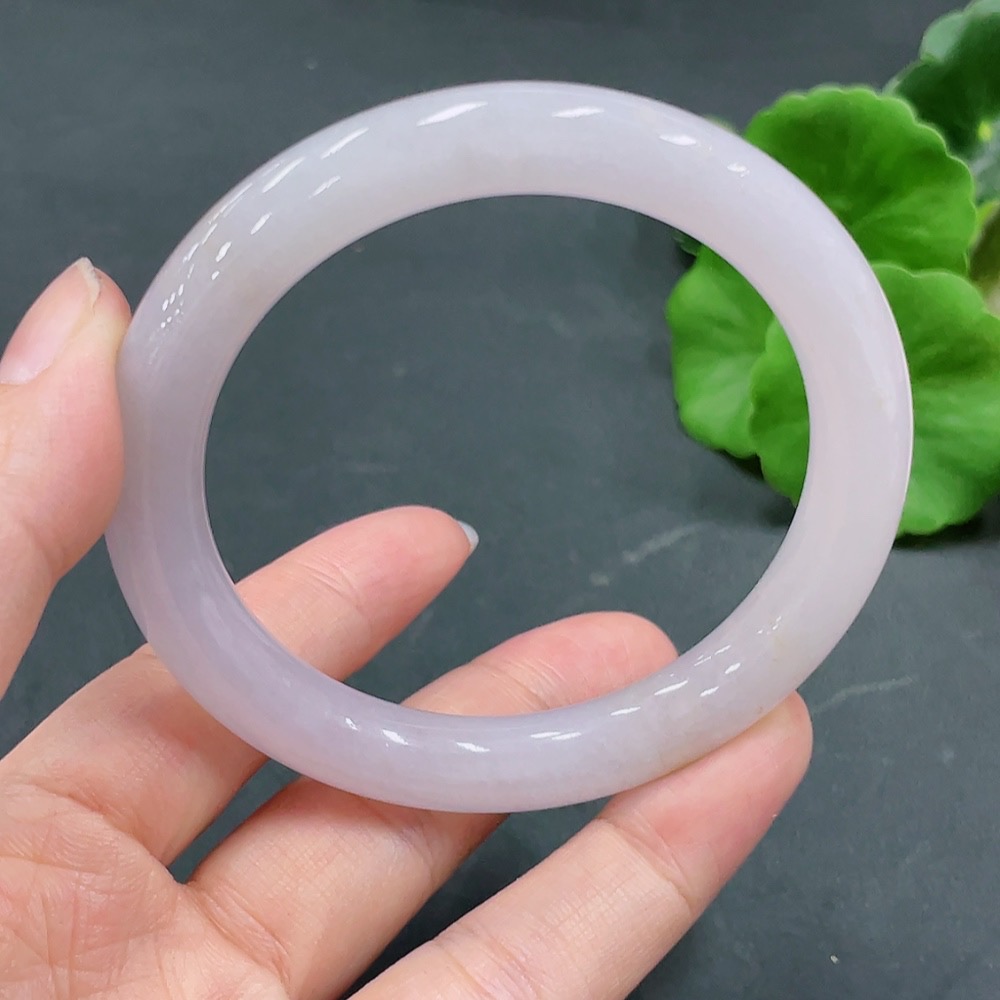 F22524222 Jadeite Round Bangle Size 56.9 Total Weight 51.439g