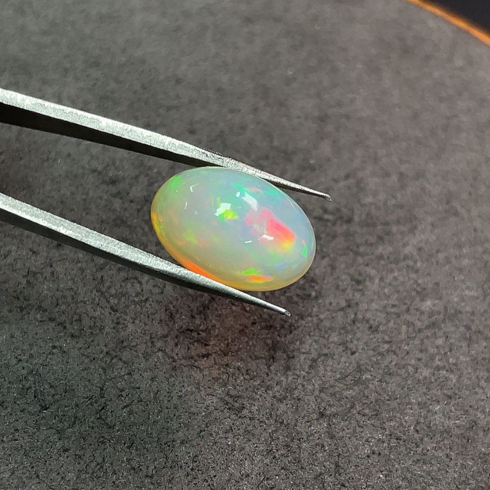 C34038552 Opal Rough Stone Total Weight Approx. 7.77 Carats