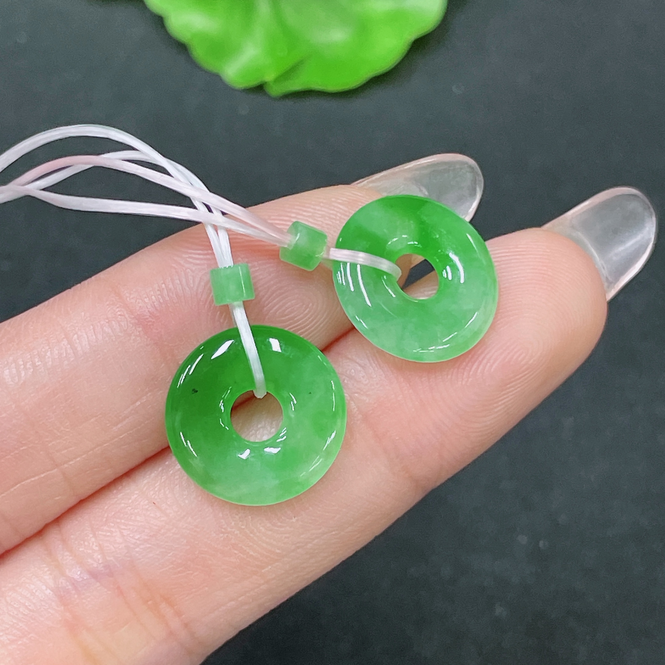 F34064133 Jadeite Pendants Sell as a Lot