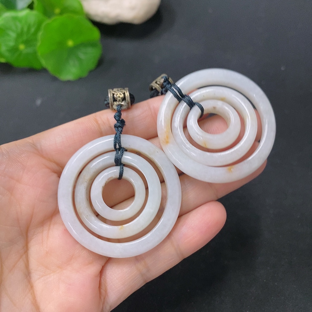 F31594048 Jadeite Pendant Sell as a Lot