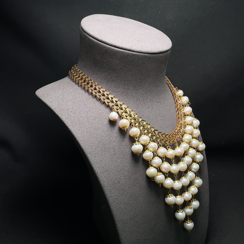 C34988224 Pearl Necklace Total Weight Approximately 101.54g