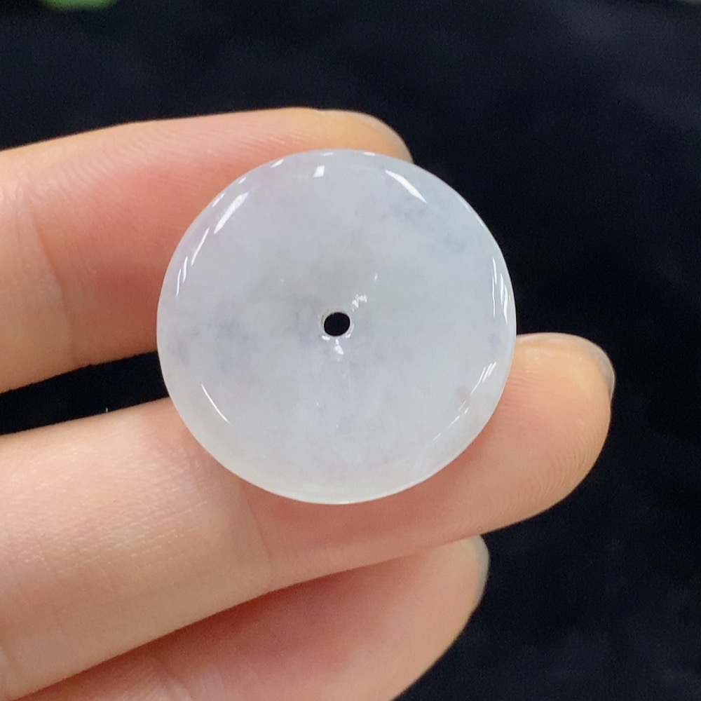 F30479624 Jadeite Peace Knot Pendant Total Weight Approximately 3.86g