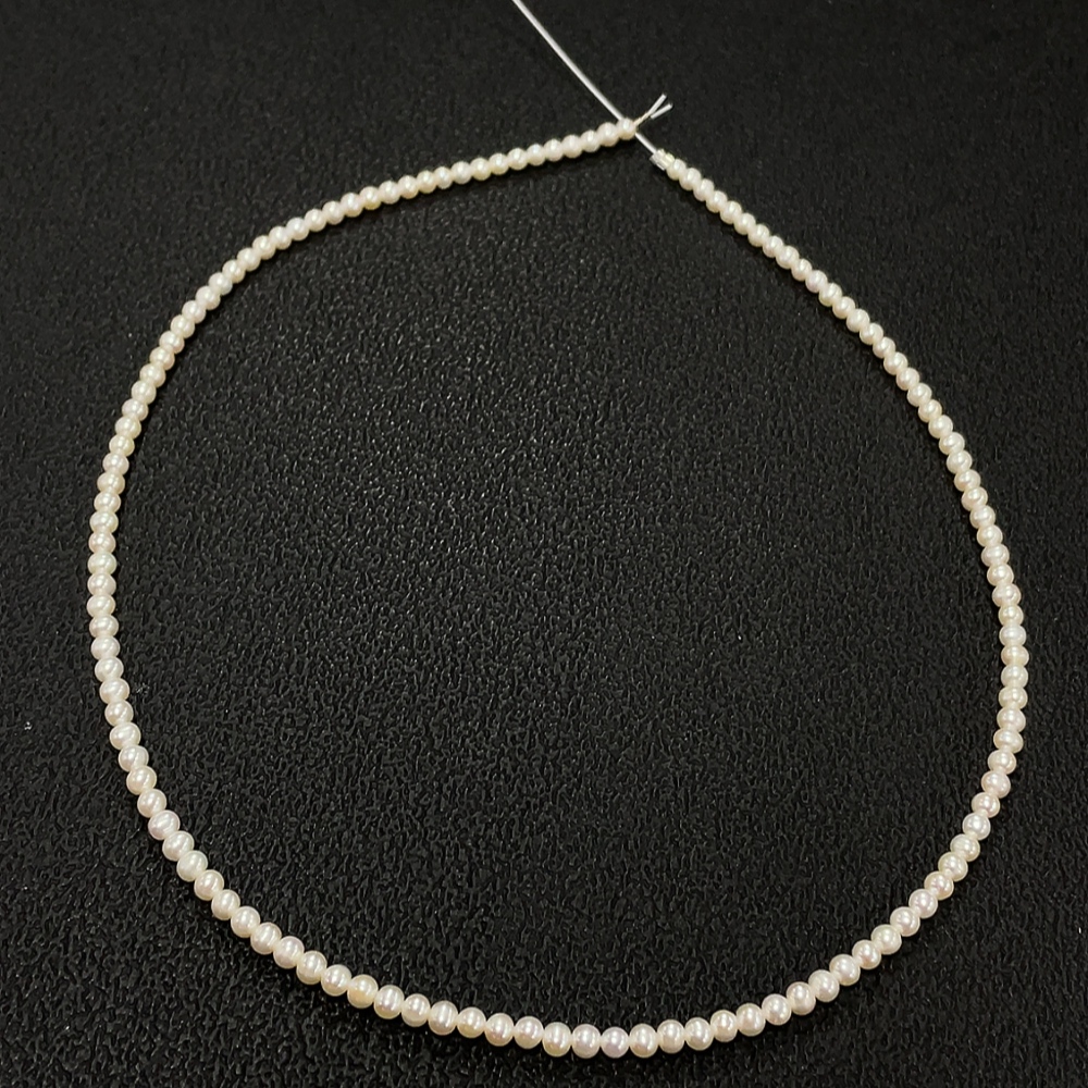 C25929911 Pearl bead strand, non-gold setting, total weight approx. 6.04g, size approx. 3.3mm