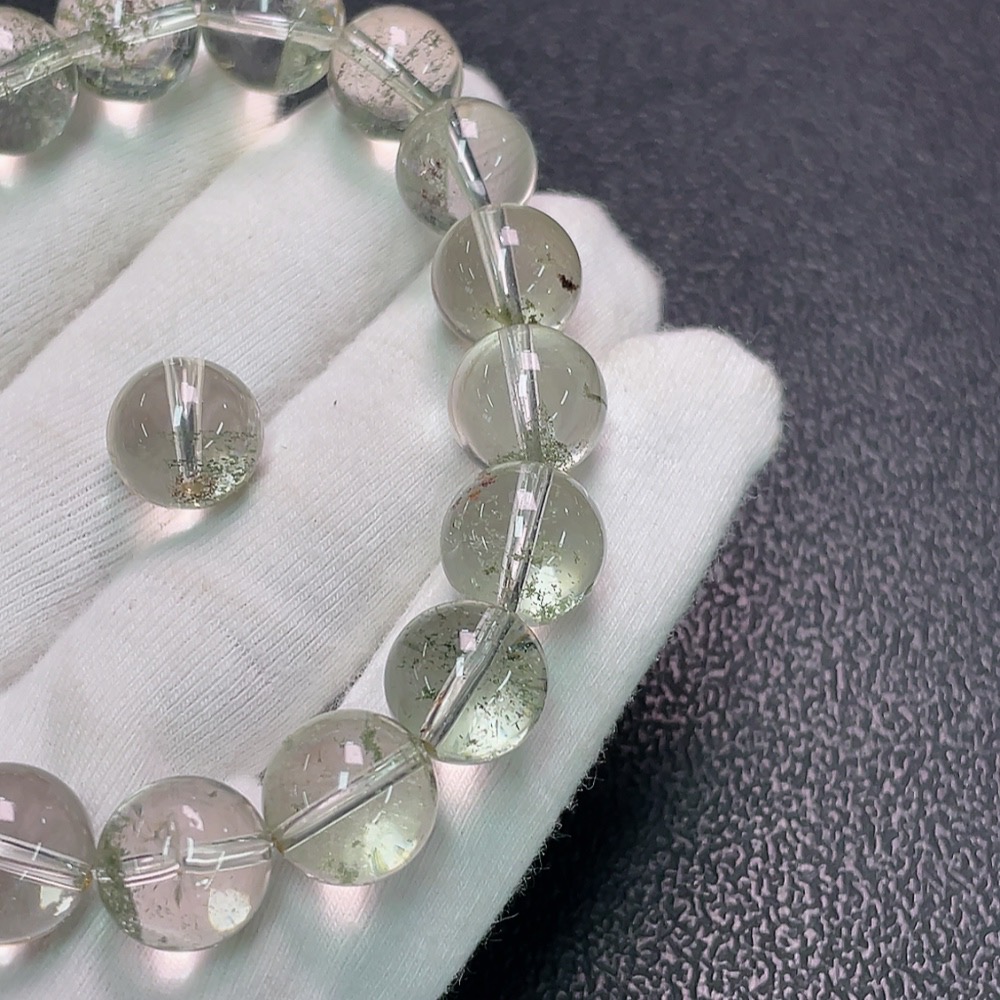 C33869447 Crystal Bracelet + Single Bead Non-Gold Total Weight Approx. 39.55g Size 10.9mm Sell as a Lot