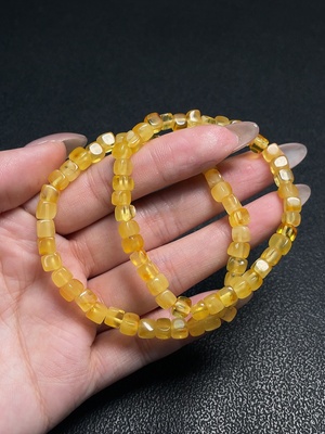 C35096641 Amber Beeswax Bracelet, Total Weight Approx. 7.59g, Sell as a Lot