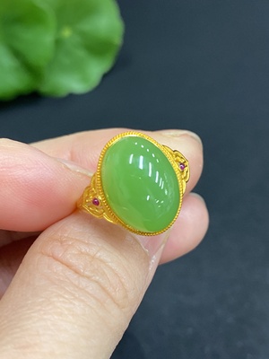 H33939492 Hetian Jade Cabochon Inlaid Ring Size 13, 75% Gold Band, 68% Gold Mount, Total Weight Approx. 2.6g